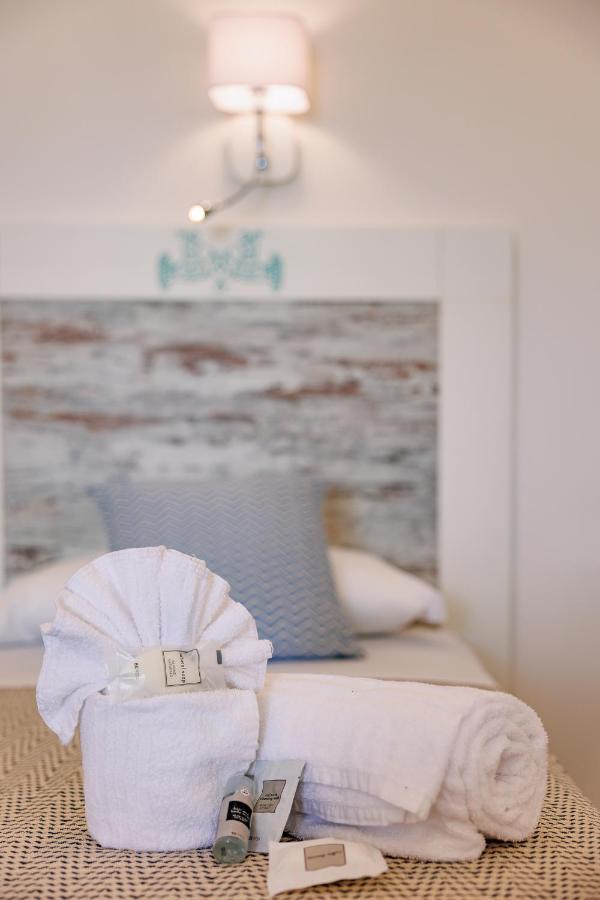Mercury Beach Hotel SantʼAntìoco Exterior foto
